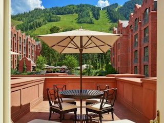 St. Regis Aspen outside Patio, summertime